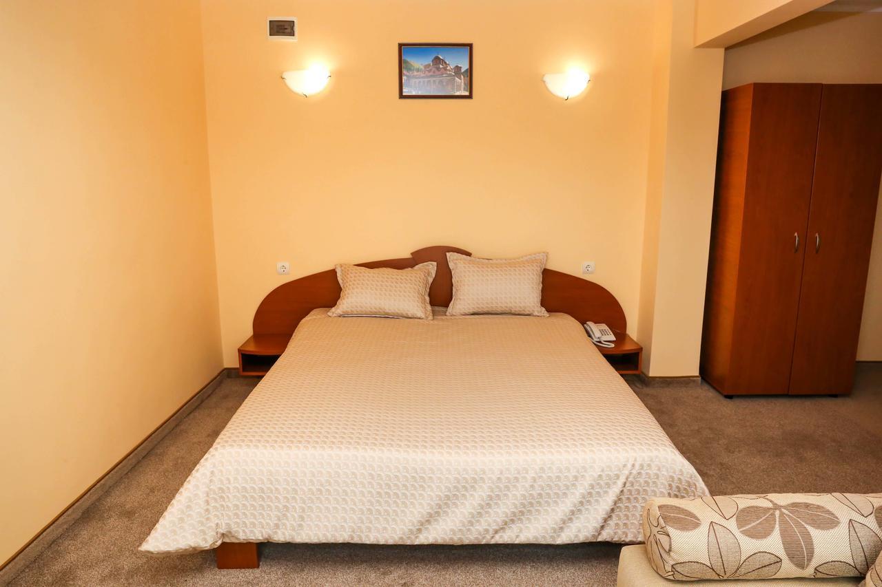 Hotel Bulgaria Kŭrdzhali Extérieur photo