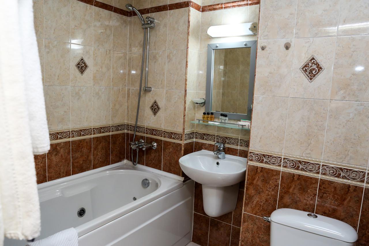 Hotel Bulgaria Kŭrdzhali Extérieur photo