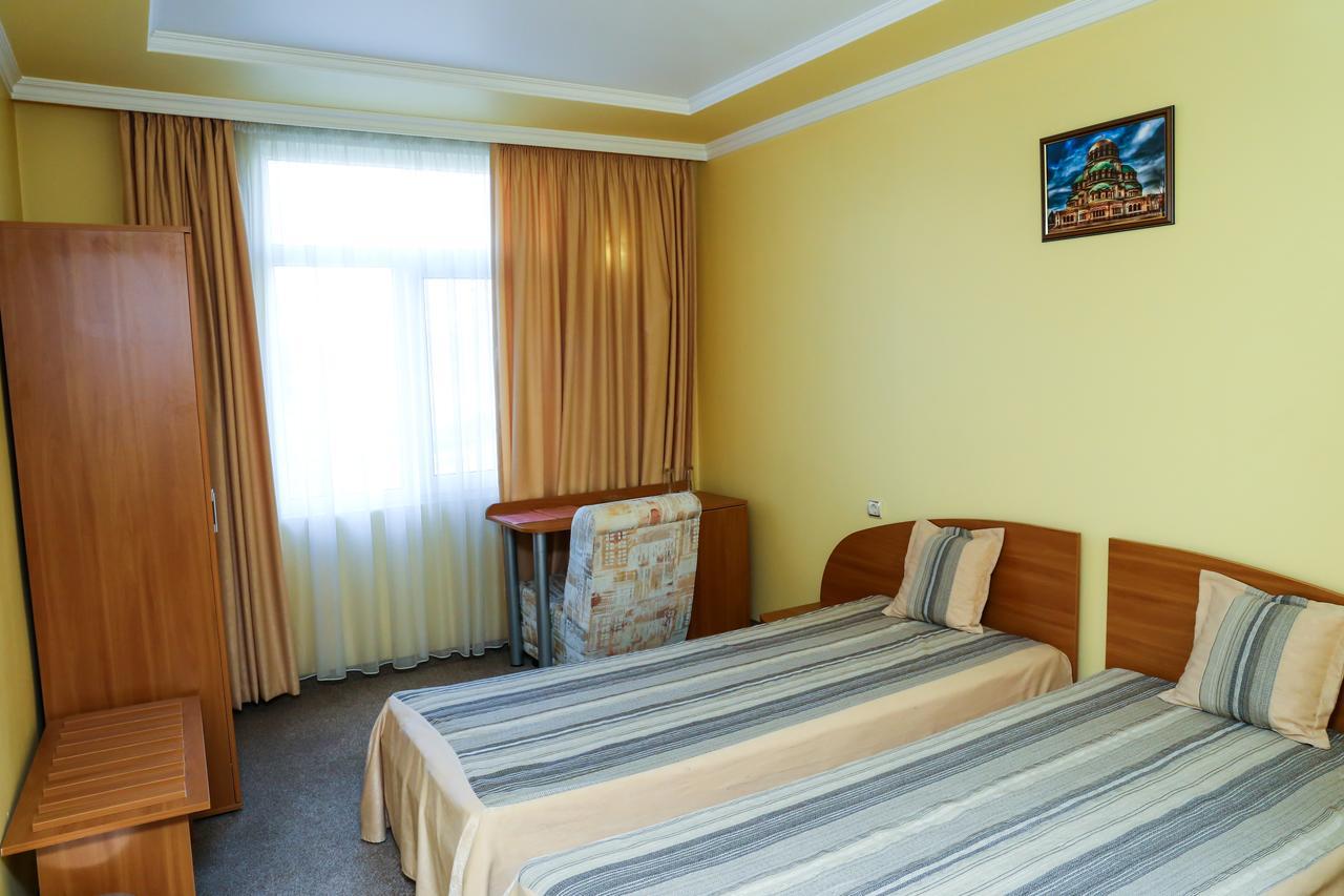 Hotel Bulgaria Kŭrdzhali Extérieur photo