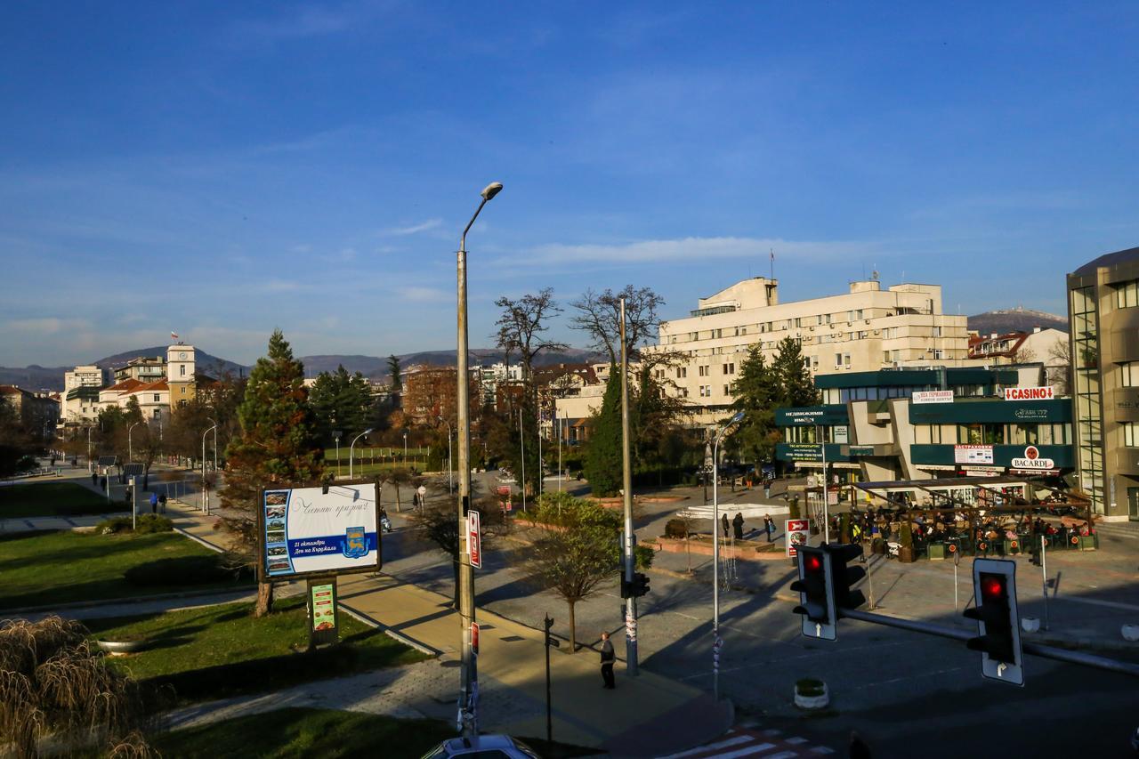 Hotel Bulgaria Kŭrdzhali Extérieur photo